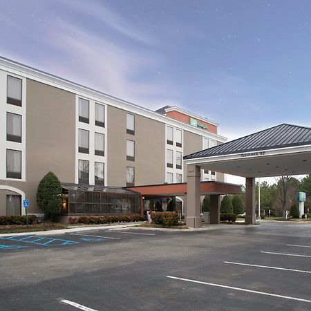 Holiday Inn Express - Chester By Ihg Bagian luar foto
