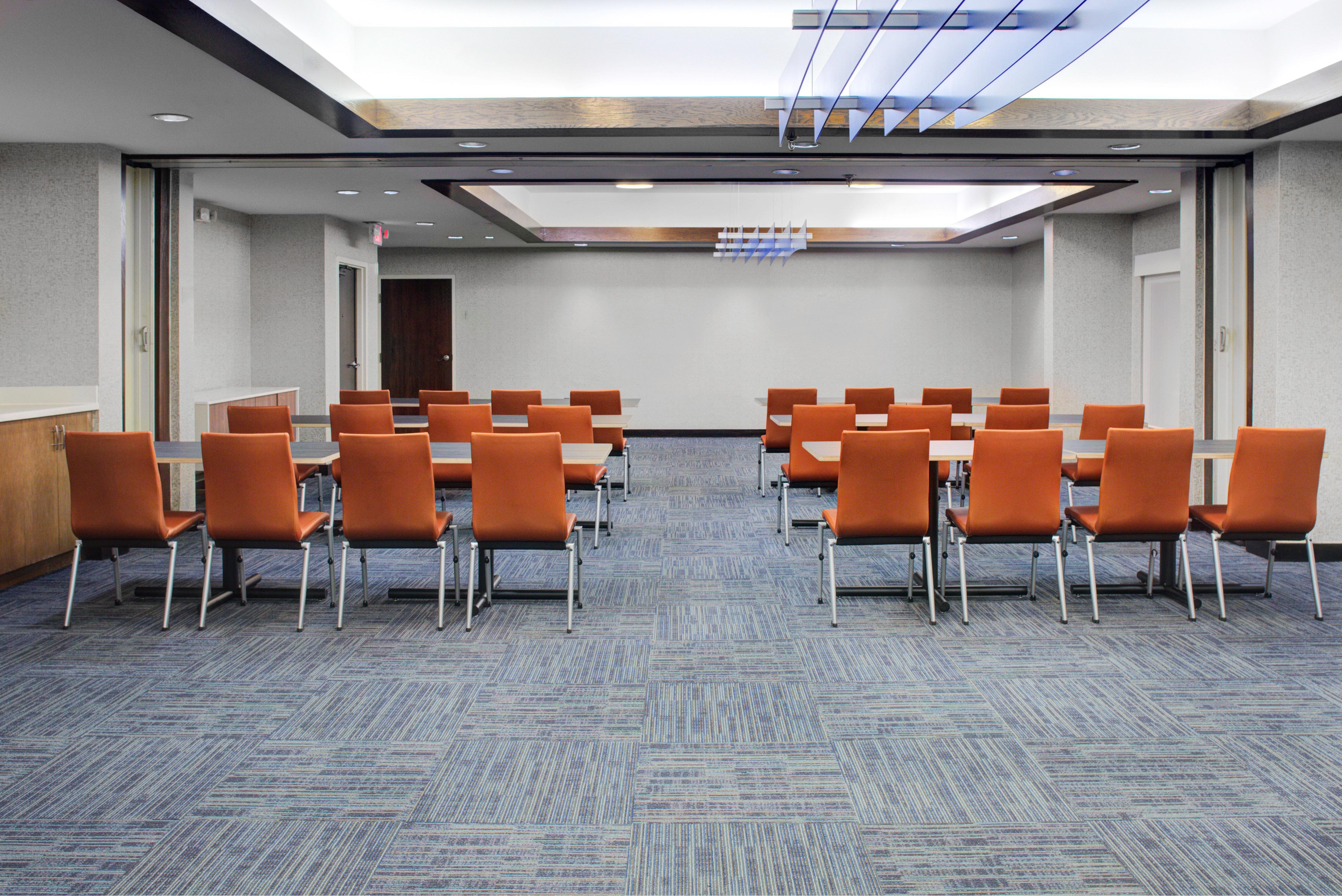 Holiday Inn Express - Chester By Ihg Bagian luar foto