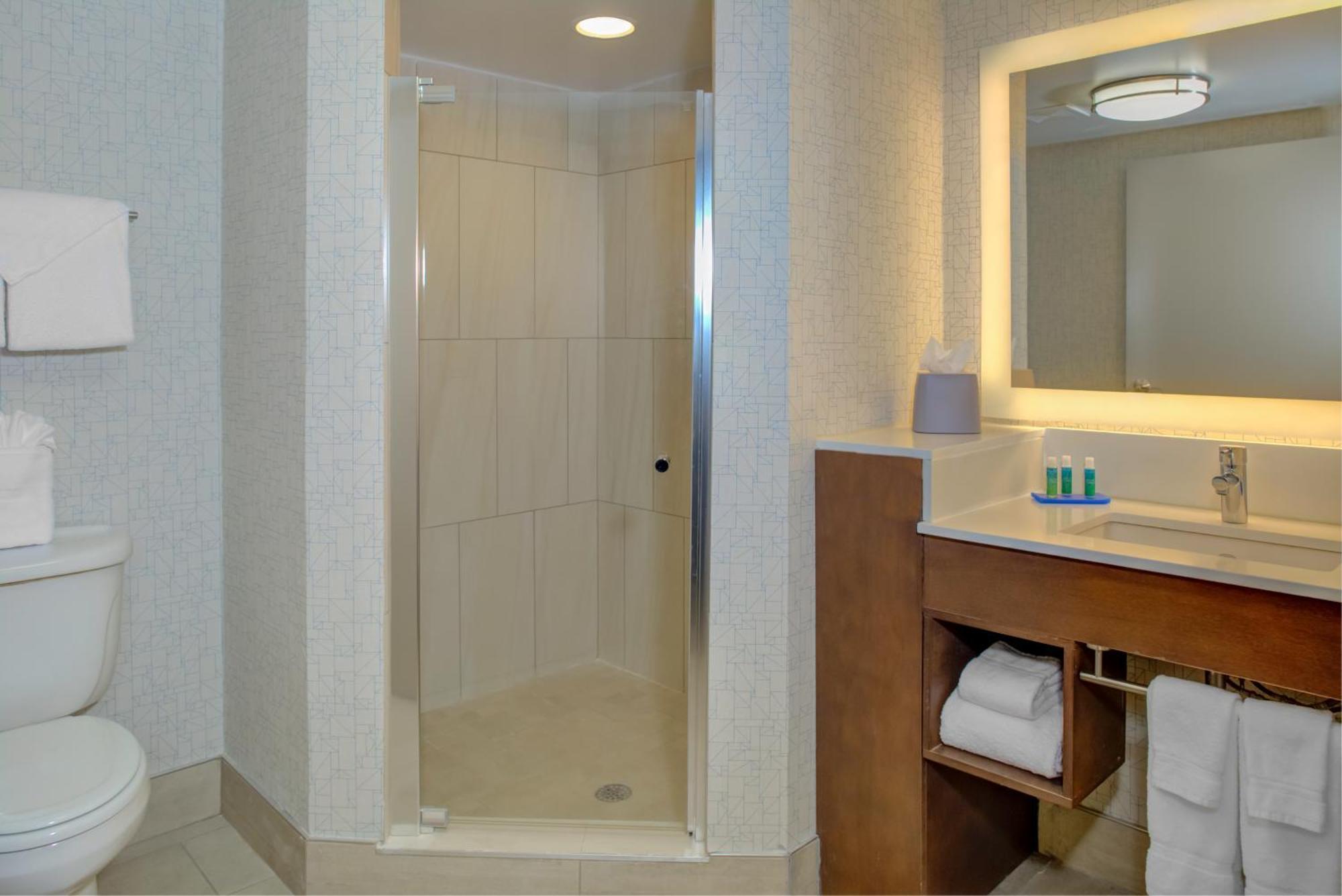Holiday Inn Express - Chester By Ihg Bagian luar foto