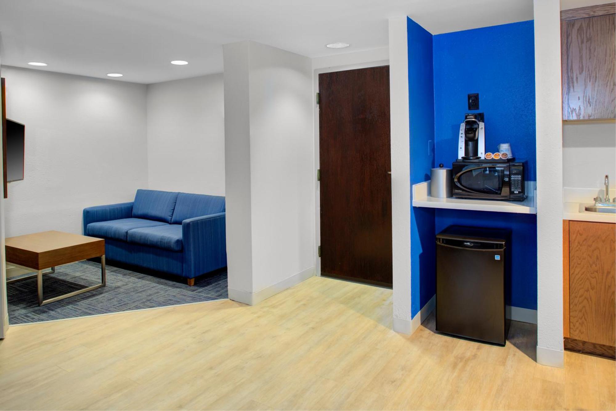 Holiday Inn Express - Chester By Ihg Bagian luar foto